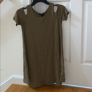 Cute Forever 21 camo green T-shirt dress